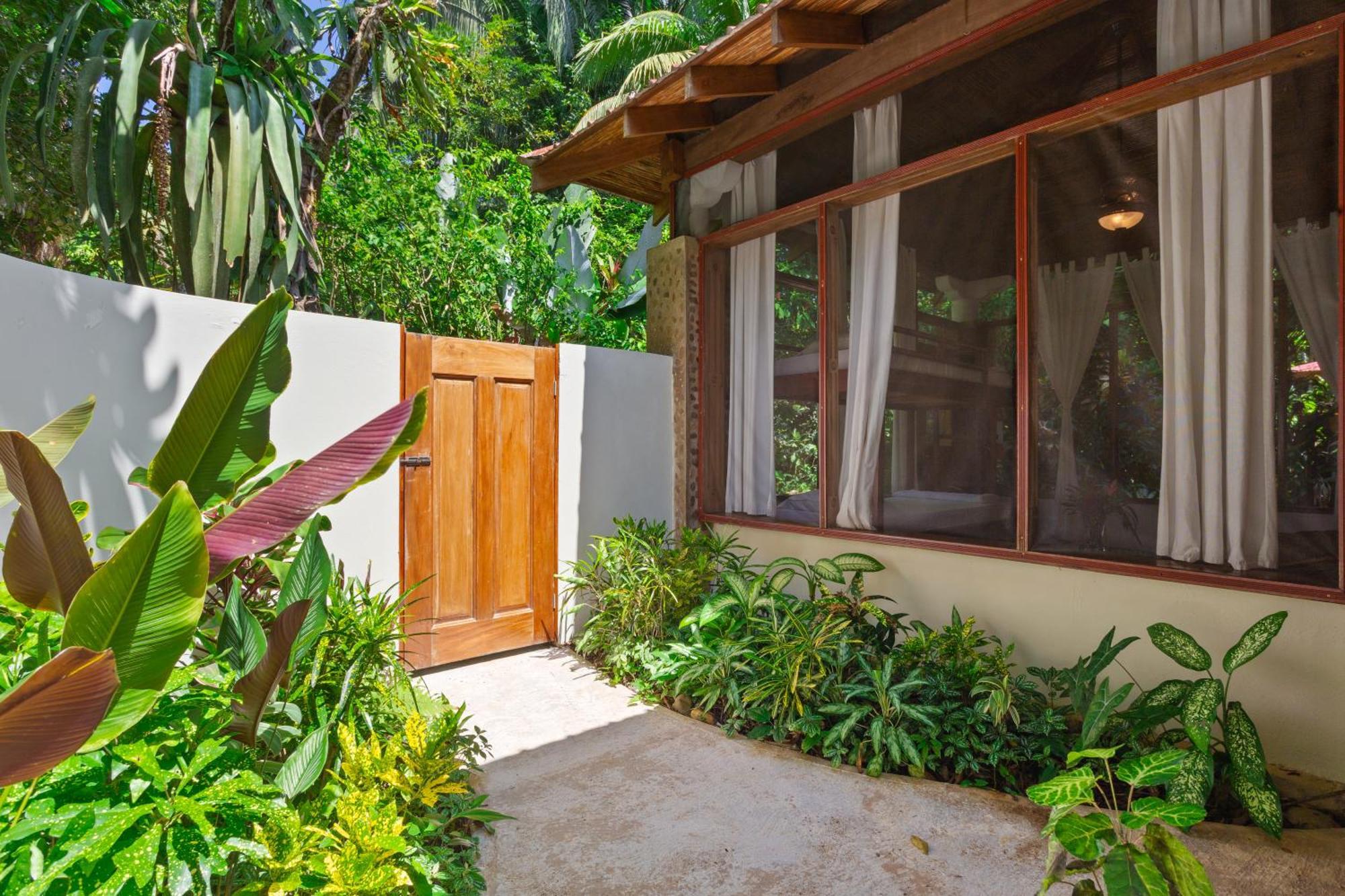 Ian Anderson Caves Branch Jungle Lodge Belmopán Exterior foto