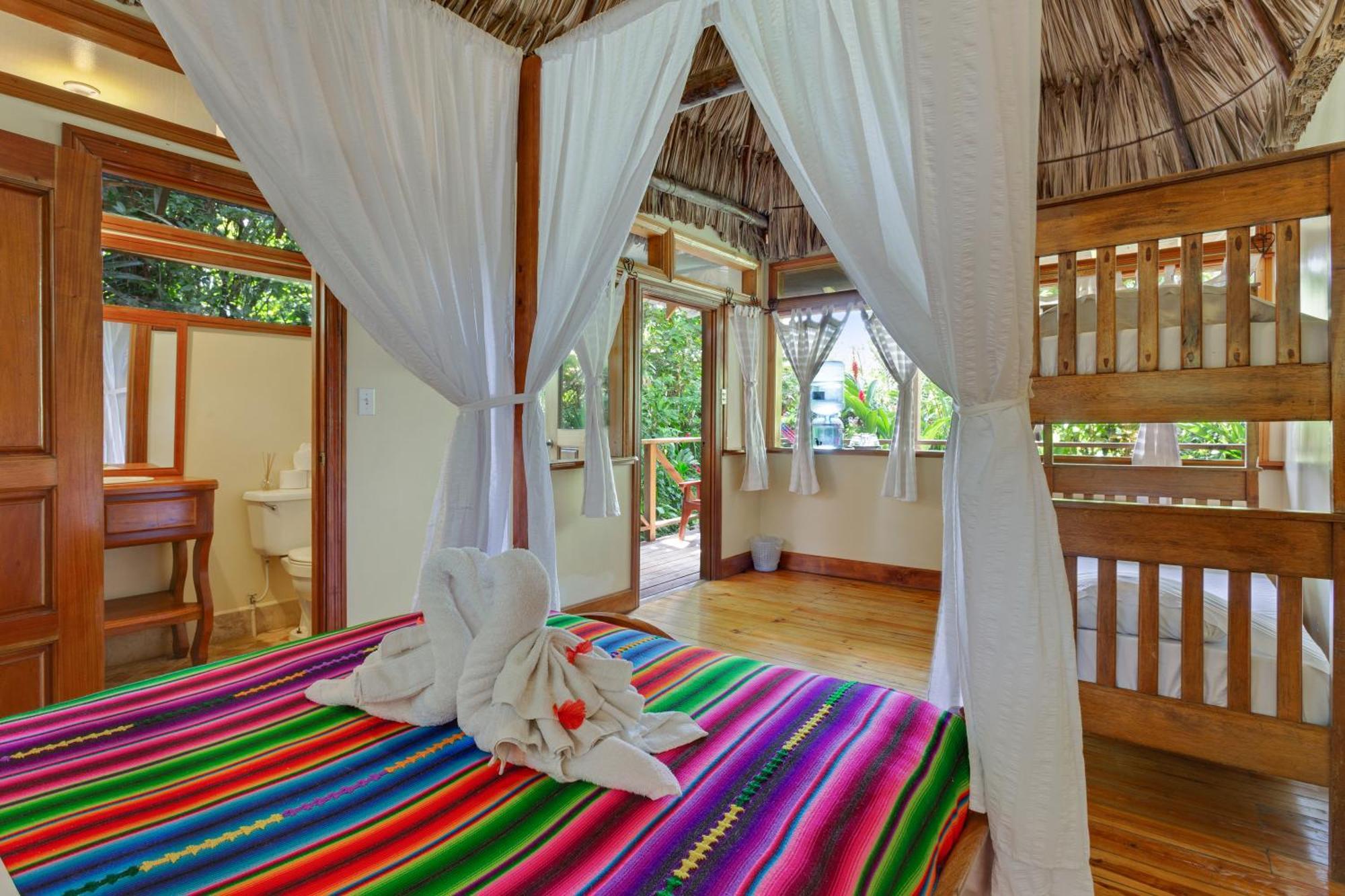 Ian Anderson Caves Branch Jungle Lodge Belmopán Exterior foto